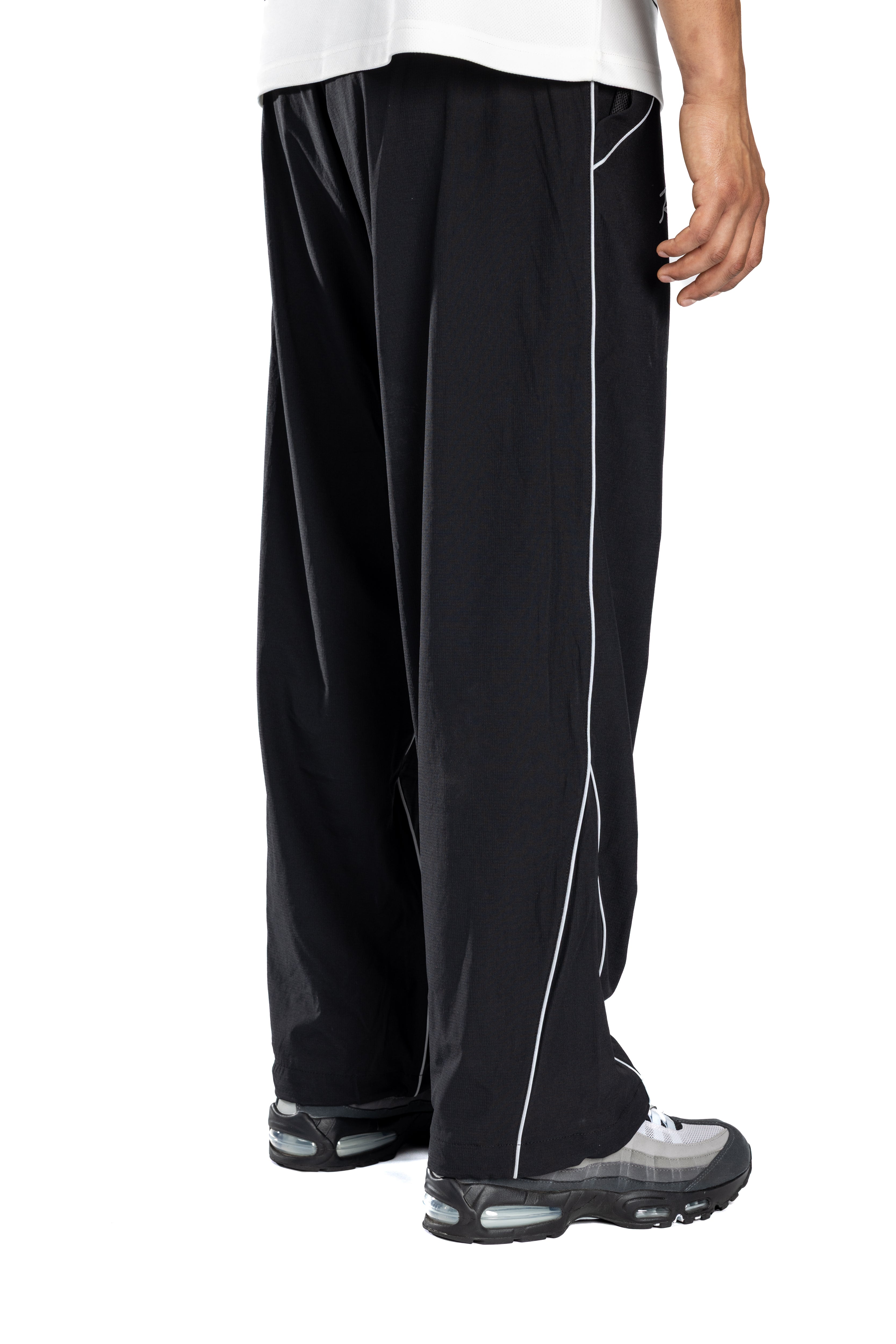 Trackpants Schwarz